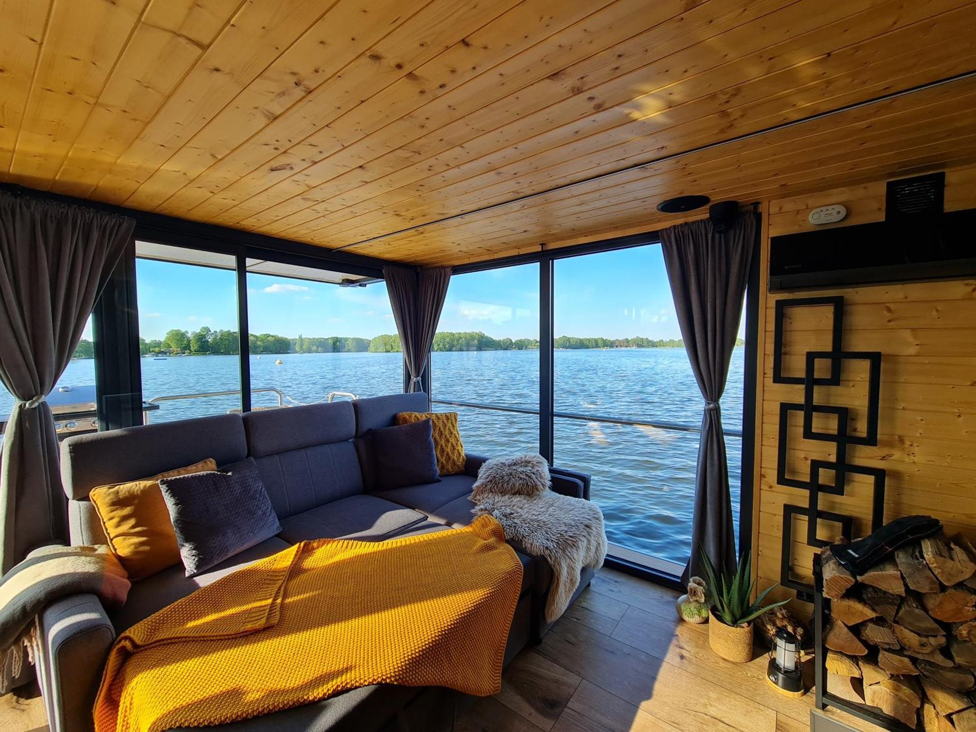 Botel Seezeit- Schwielochsee- Hausboot *